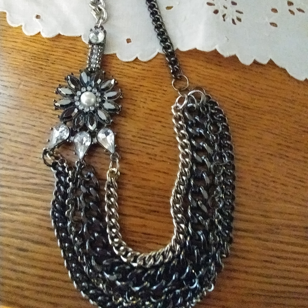 New neclace very cute